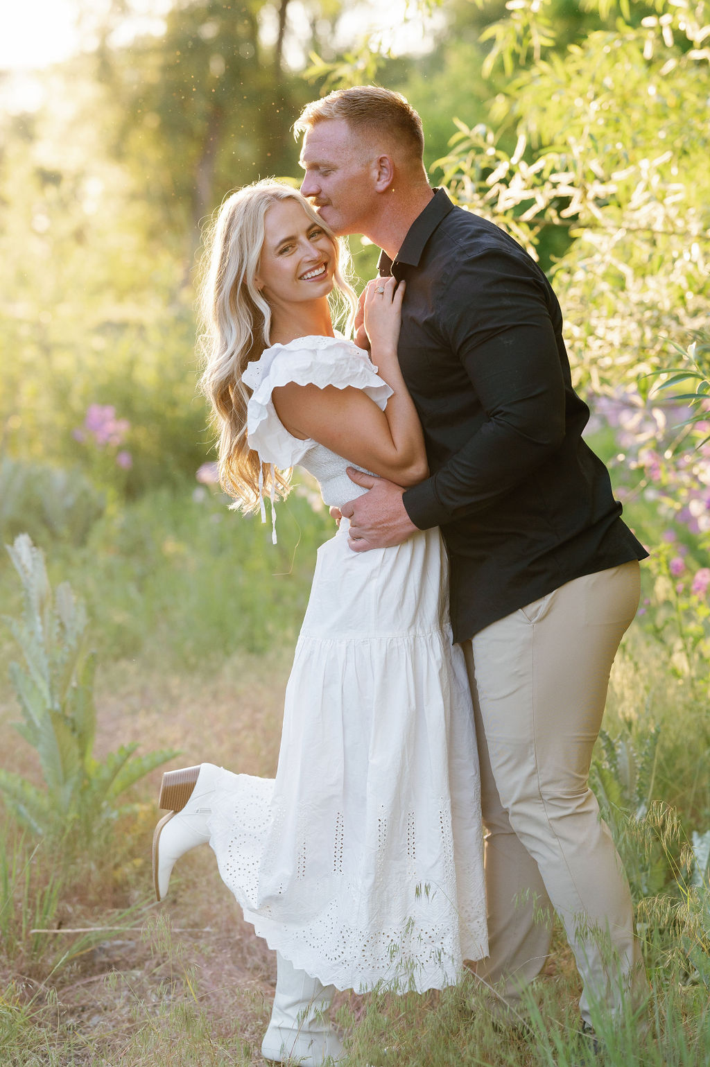 park city wedding photographer, engagement photoshoot, couples engagements outfit inspo, wildflower engagements