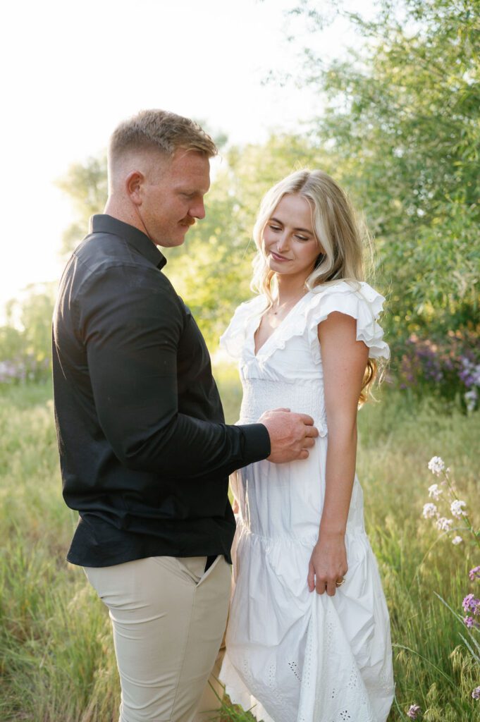 wildflower engagements, park city utah wedding photographer, neutral couples outfit inspo