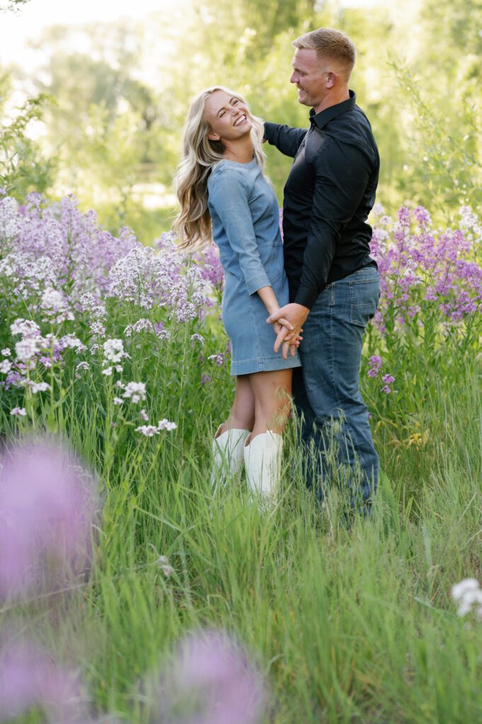 utah wildflower photos, summer photoshoot locations, chic western engagements inspo