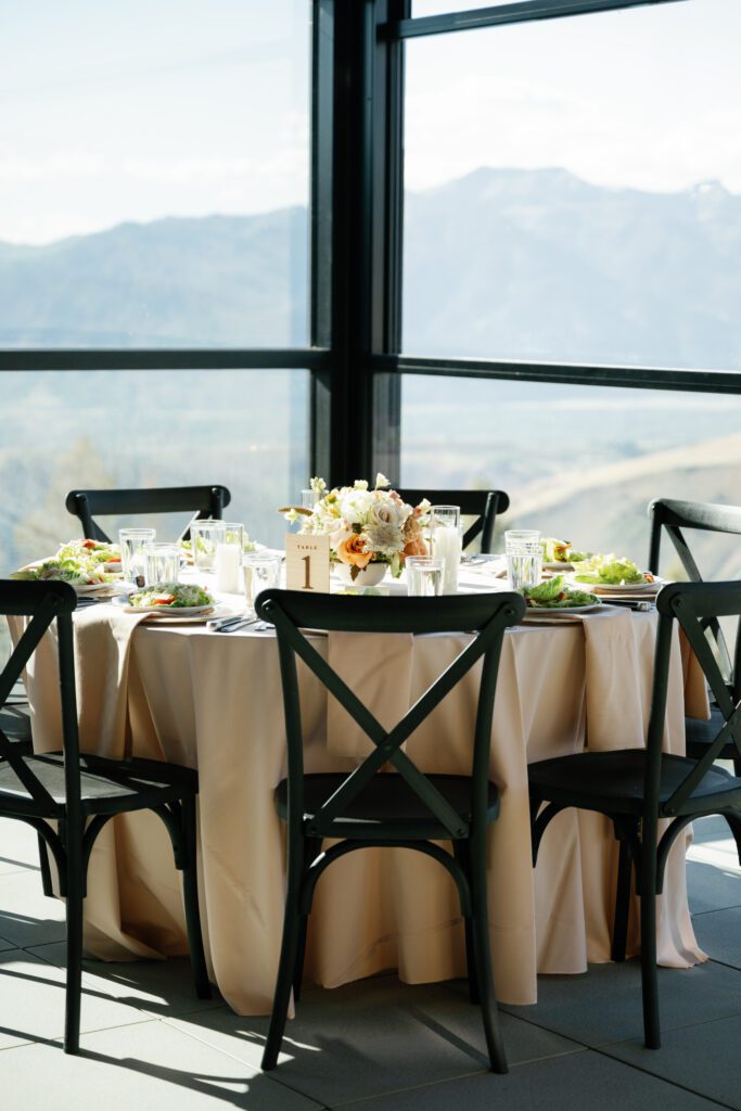 The table layout at a Snow King Jackson Wyoming wedding