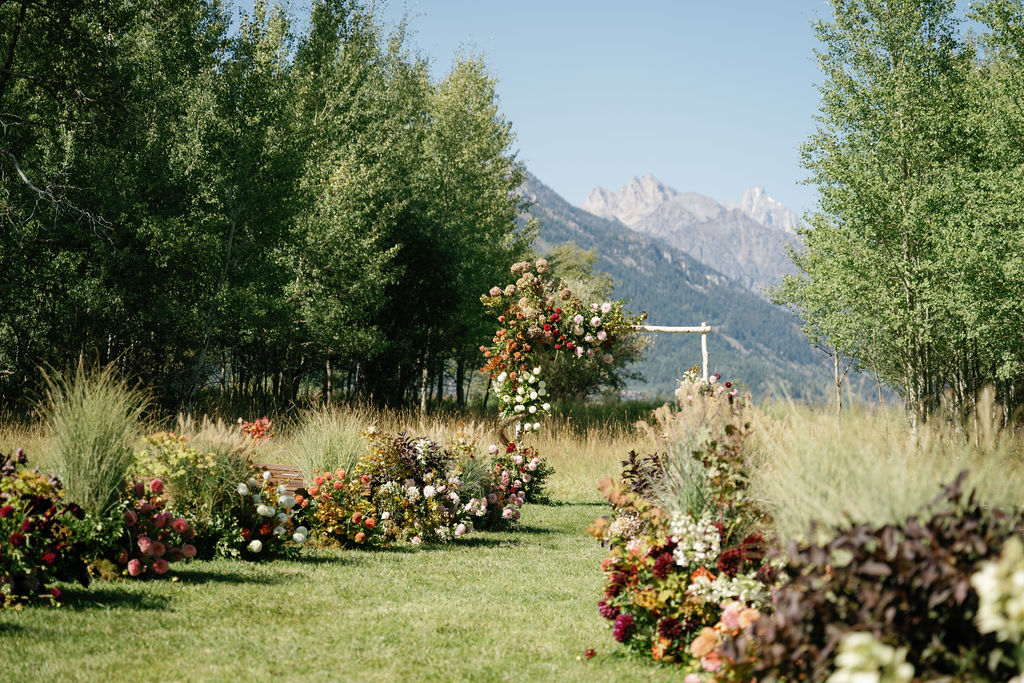snake river ranch wedding venue in jackson wyoming