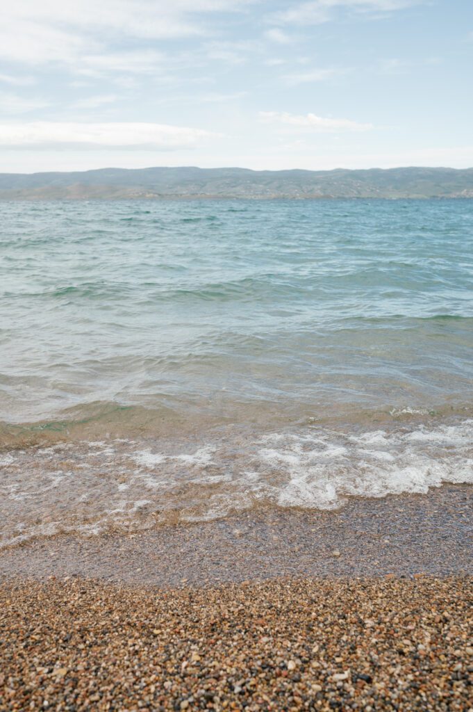 Bear Lake views for destination Santorini-inspired wedding.
